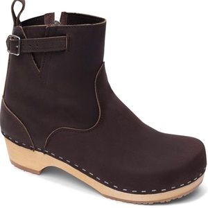 Sandgrens low heel leather clog boots with zipper